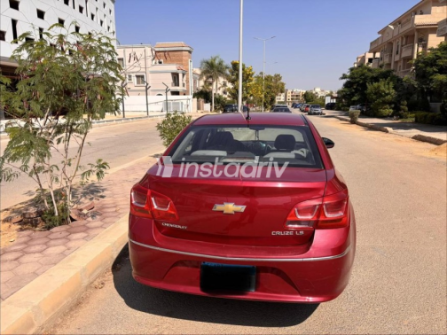 شيفروليه كروز 2016 أحمر أوتوماتيك مستعملة للبيع في الشروق - 3