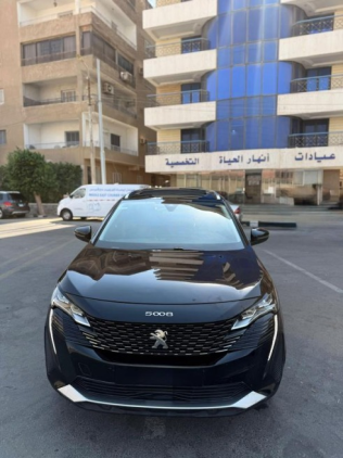 بيجو 5008 2021 أسود أوتوماتيك مستعملة للبيع في مصر الجديدة