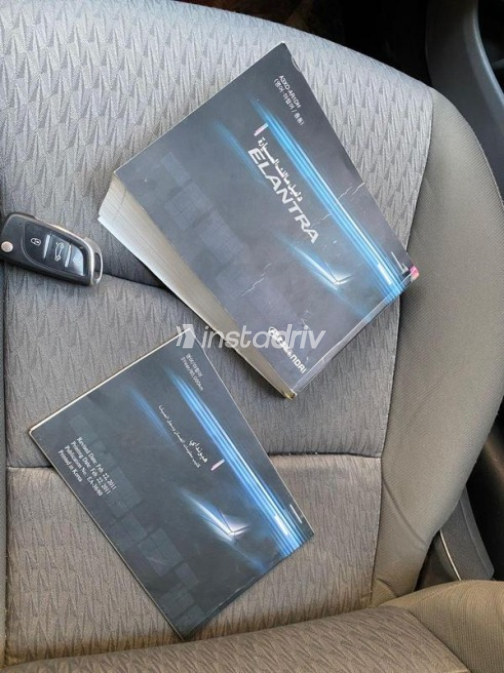 Hyundai Elantra MD 2012 Blue Automatic Used for Sale in Cairo - 5