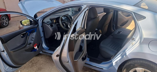 Hyundai Elantra MD 2012 Blue Automatic Used for Sale in Cairo - 8