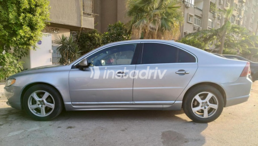 Volvo S80 2013 Silver Automatic Used for Sale in Maadi - 2