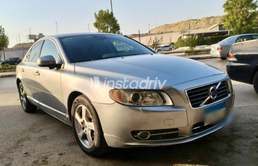 Volvo S80 2013 Silver Automatic Used for Sale in Maadi - 4