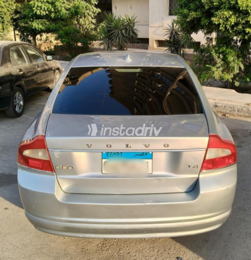 Volvo S80 2013 Silver Automatic Used for Sale in Maadi - 6