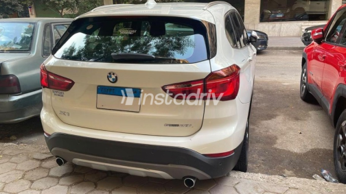 بي ام دبليو X1 2019 أبيض أوتوماتيك مستعملة للبيع في مصر الجديدة - 2