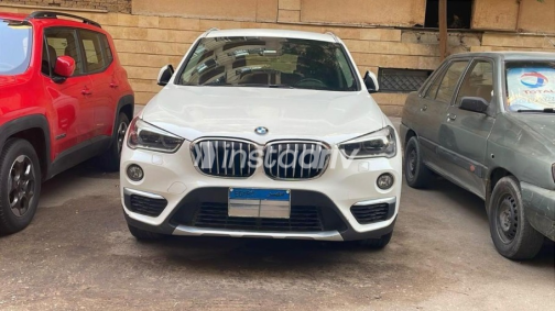 بي ام دبليو X1 2019 أبيض أوتوماتيك مستعملة للبيع في مصر الجديدة - 5
