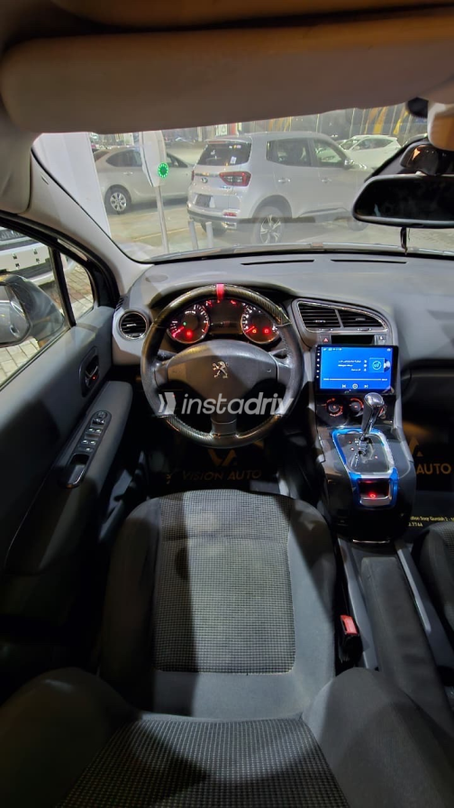 Peugeot 5008 2017 Gray Automatic Used for Sale in Greater Cairo ( Cairo + Giza) - 8