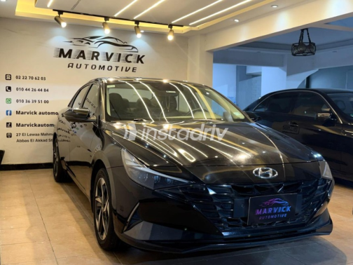 Hyundai Elantra CN7 2022 Black Automatic Used for Sale in Cairo - 2