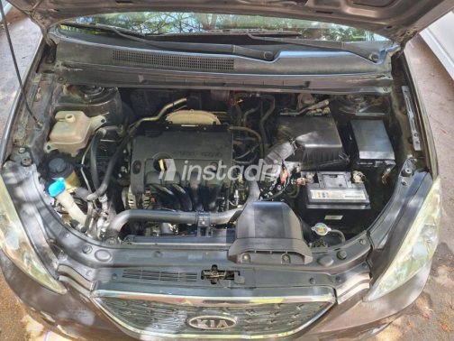 Kia Carens 2013 Brown Automatic Used for Sale in Nasr city - 3
