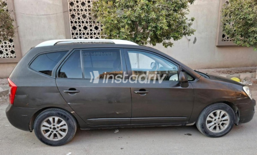 Kia Carens 2013 Brown Automatic Used for Sale in Nasr city - 6