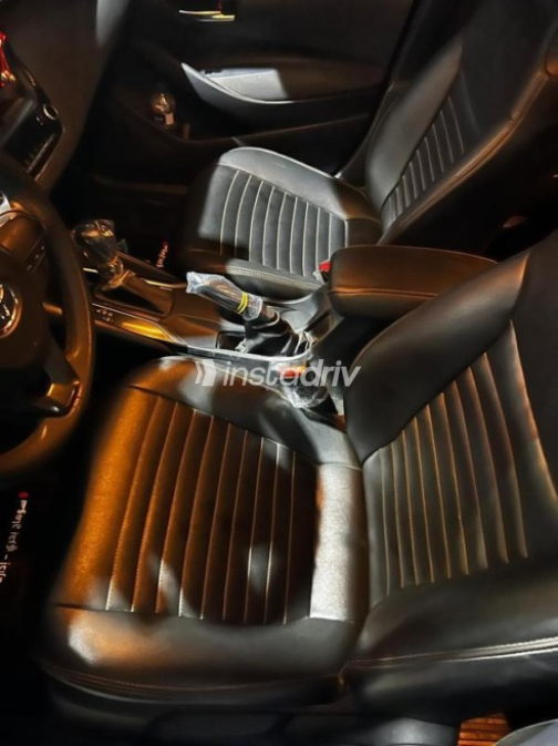Toyota Corolla 2021 Silver Automatic Used for Sale in Sohag - 9