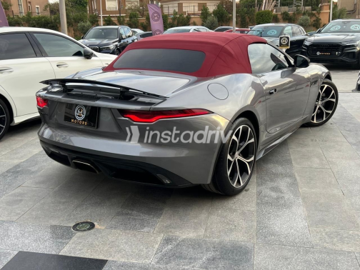 Jaguar F-Type 2022 Dark Gray Automatic Used for Sale in Greater Cairo ( Cairo + Giza) - 8