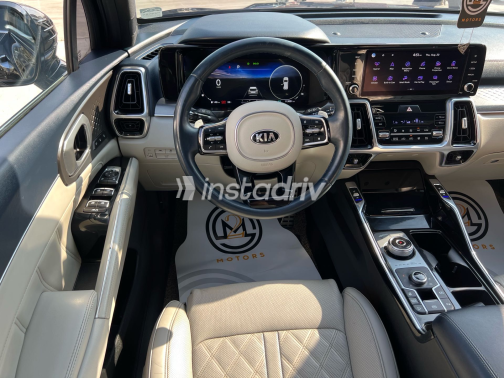 Kia Sorento 2021 Black Automatic Used for Sale in Greater Cairo ( Cairo + Giza) - 4