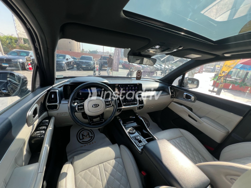 Kia Sorento 2021 Black Automatic Used for Sale in Greater Cairo ( Cairo + Giza) - 8