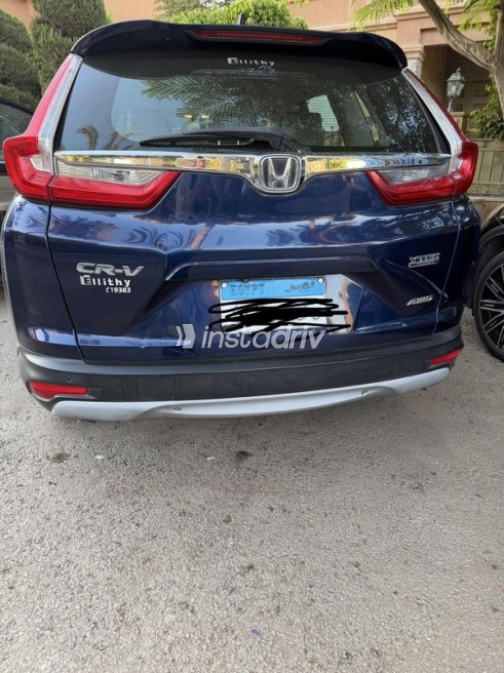 Honda CRV 2018 Blue Automatic Used for Sale in Cairo - 2