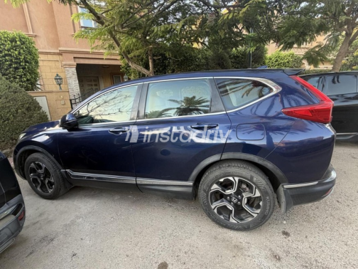 Honda CRV 2018 Blue Automatic Used for Sale in Cairo - 3