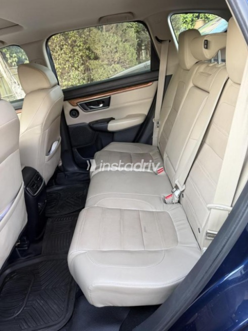 Honda CRV 2018 Blue Automatic Used for Sale in Cairo - 4
