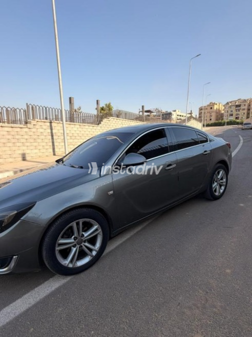 Opel Insignia 2017 Gray Automatic Used for Sale in Cairo - 7