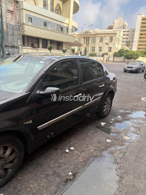 Renault Megane 2005 Black Automatic Used for Sale in Alexandria - 2
