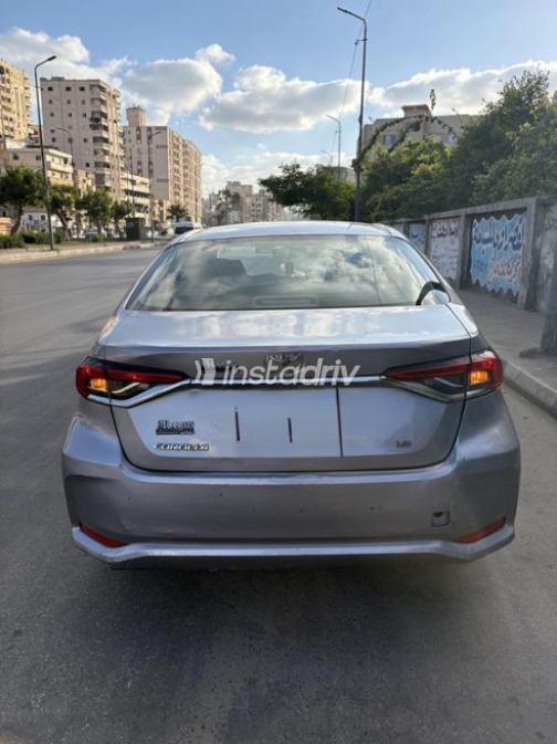 Toyota Corolla 2022 Silver Automatic Used for Sale in Alexandria - 7
