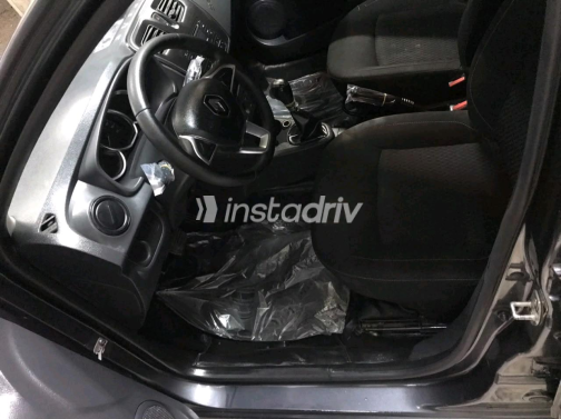 Renault Logan 2020 Dark Gray Automatic Used for Sale in Greater Cairo ( Cairo + Giza) - 6