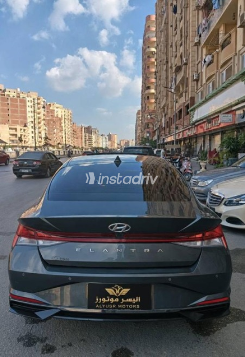 Hyundai Elantra 2021 Dark Blue Automatic Used for Sale in Tanta - 4