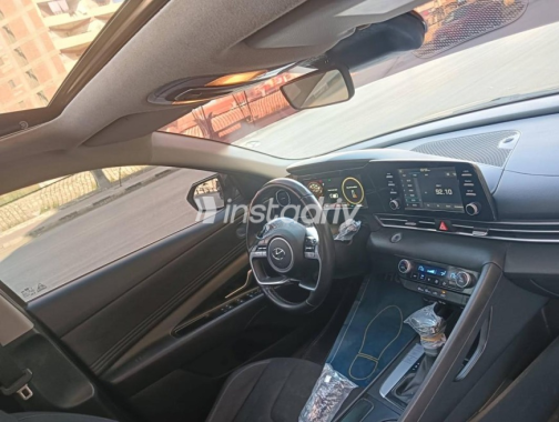 Hyundai Elantra 2021 Dark Blue Automatic Used for Sale in Tanta - 7