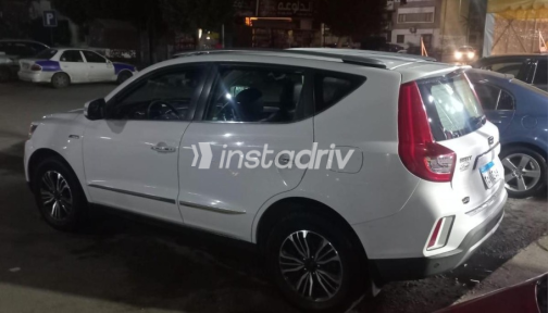Geely Emgrand X7 2020 White Automatic Used for Sale in Port Said - 10