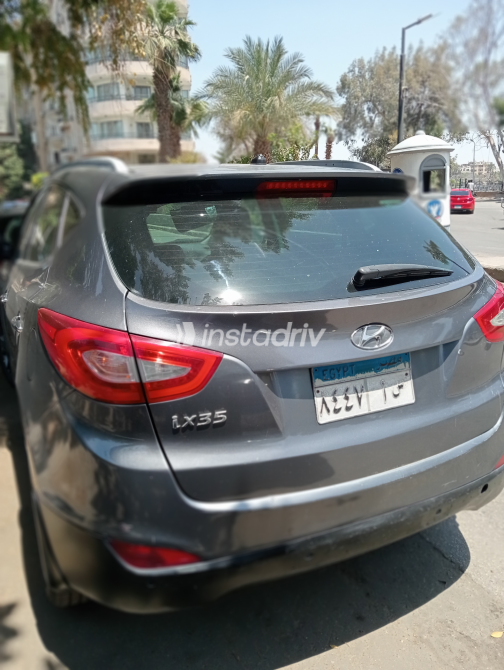 Hyundai IX 35 2016 Gray Automatic Used for Sale in Greater Cairo ( Cairo + Giza) - 3