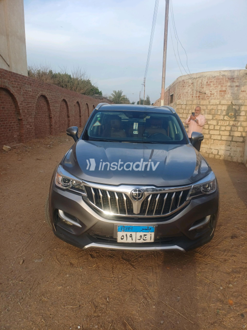 Brilliance V6 2020 Gray Automatic Used for Sale in Greater Cairo ( Cairo + Giza) - 4