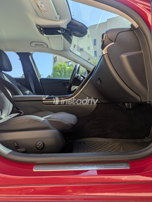 Mercedes C 200 2024 White Automatic Used for Sale in Greater Cairo ( Cairo + Giza) - 8