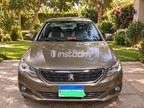 Peugeot 301 2018 Champagne Automatic Used for Sale in Greater Cairo ( Cairo + Giza) - 4
