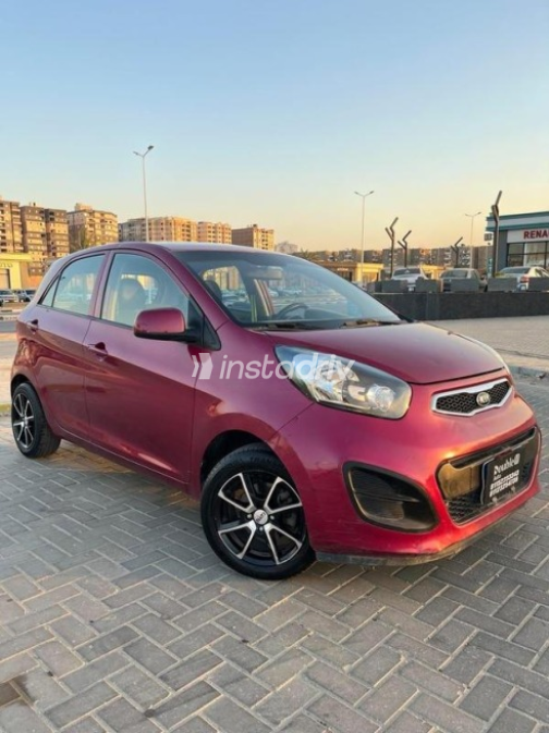 Kia Picanto 2013 Dark Red Automatic Used for Sale in Nasr city - 3