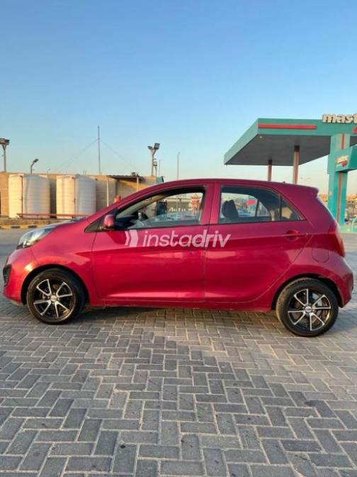 Kia Picanto 2013 Dark Red Automatic Used for Sale in Nasr city - 5