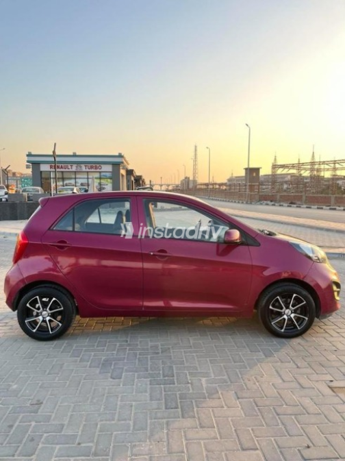 Kia Picanto 2013 Dark Red Automatic Used for Sale in Nasr city - 7