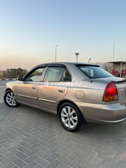 Hyundai Verna 2011 Gray Automatic Used for Sale in Nasr city - 5