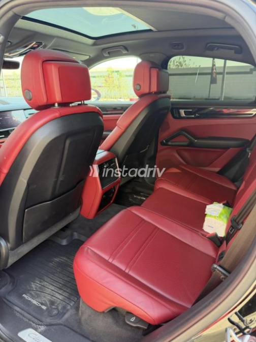 Porsche Cayenne 2022 Black Automatic Used for Sale in Cairo - 8
