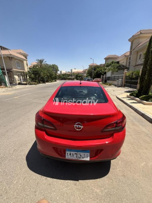 Opel Astra 2020 Red Automatic Used for Sale in Greater Cairo ( Cairo + Giza) - 5