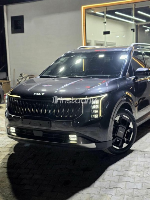 Kia Carnival 2025 Gray Automatic Used for Sale in Nasr city - 5