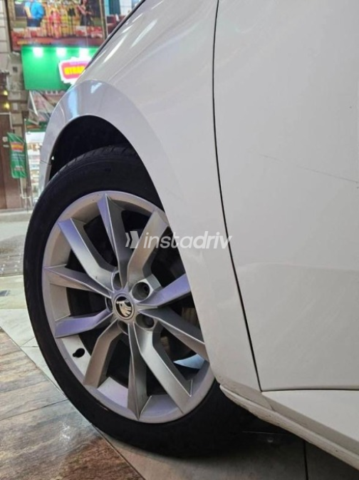 Skoda Superb 2019 White Automatic Used for Sale in El Mahalla - 5