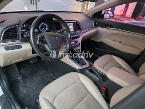 Hyundai Avante 2016 White Automatic Used for Sale in Nasr city - 10