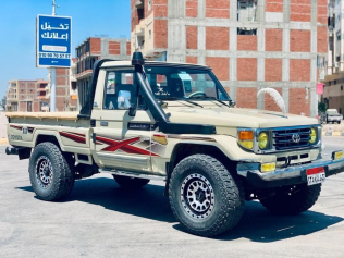 Toyota Land Cruiser 70 1986 Beige Manual Used for Sale in Tanta