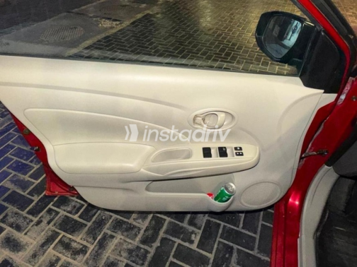 Nissan Sunny 2023 Red Automatic Used for Sale in Cairo - 4