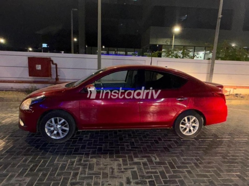Nissan Sunny 2023 Red Automatic Used for Sale in Cairo - 7