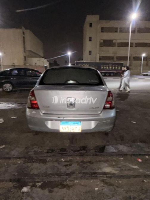 Renault Clio 2008 Silver Manual Used for Sale in Cairo - 4