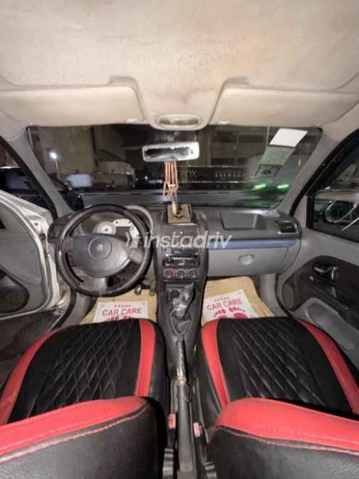 Renault Clio 2008 Silver Manual Used for Sale in Cairo - 8
