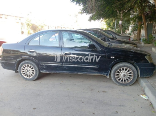 Nissan Sunny 2011 Black Automatic Used for Sale in Cairo - 2