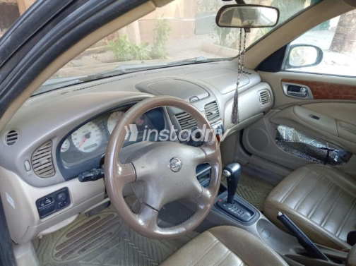 Nissan Sunny 2011 Black Automatic Used for Sale in Cairo - 5