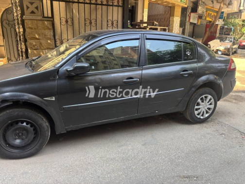 Renault Megane 2006 Black Manual Used for Sale in Maadi - 2