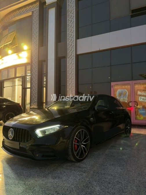 مرسيدس A 35 AMG 2022 أسود أوتوماتيك مستعملة للبيع في القاهرة - 1