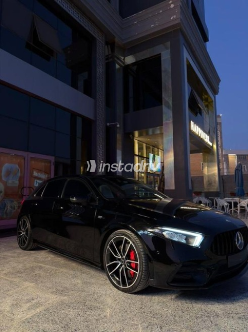 مرسيدس A 35 AMG 2022 أسود أوتوماتيك مستعملة للبيع في القاهرة - 2